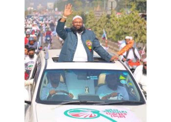 আলোচনায় হাতপাখা প্রার্থী সিরাজী, ৫৪ বছরের উন্নয়ন ৫ বছরে করার প্রত্যয়