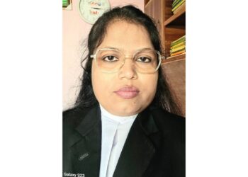 সংরক্ষিত নারী আসনে আলোচনায় নারায়ণগঞ্জের এডভোকেট মাহামুদা আক্তার