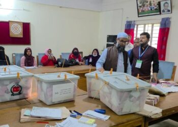 নারায়ণগঞ্জে ৫৪% ভোটগ্রহণ, গণনা শুরু