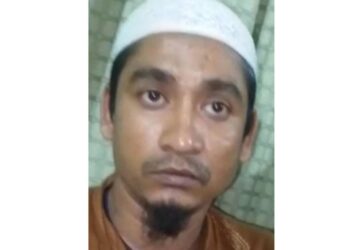 ৯ মাসের অন্তঃসত্ত্বা স্ত্রীসহ দুই নারীকে কুপিয়ে জখম,  স্বামী গ্রেফতার