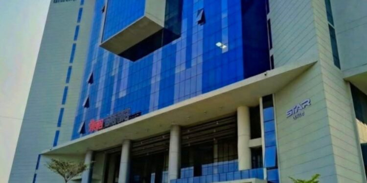 নারায়ণগঞ্জে চালু হচ্ছে জেলার সবচেয়ে বড় মেগা শপিংমল