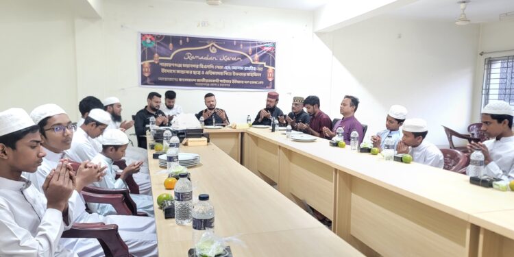 এস. আলম রাজীবের উদ্যোগে এতিম ও মাদ্রাসা ছাত্রদের সম্মানে দোয়া ও ইফতার