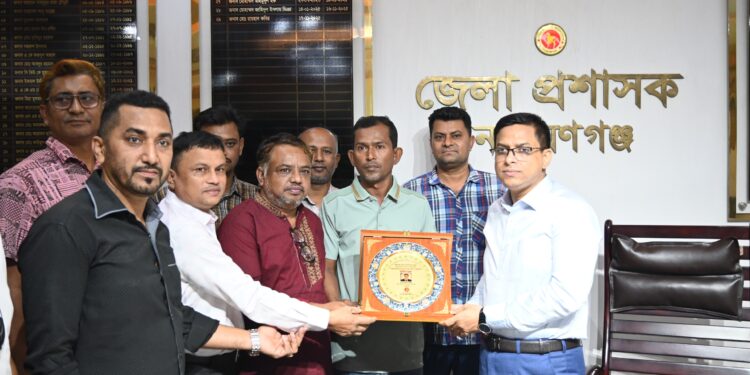 নাঃগঞ্জ জেলা প্রশাসক মোঃ রায়হান কবির এর সাথে নারায়ণগঞ্জ জার্নালিস্ট ইউনিটি’র সৌজন্য সাক্ষাৎ