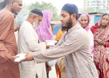দুই শতাধিক দুস্থদের মাঝে ইসলামী ছাত্র মজলিসের ইফতার বিতরণ