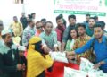 সদর উপজেলা প্রেসক্লাবের উদ্যোগে অসহায়দের মাঝে ঈদ সামগ্রী ও হুইলচেয়ার বিতরণ