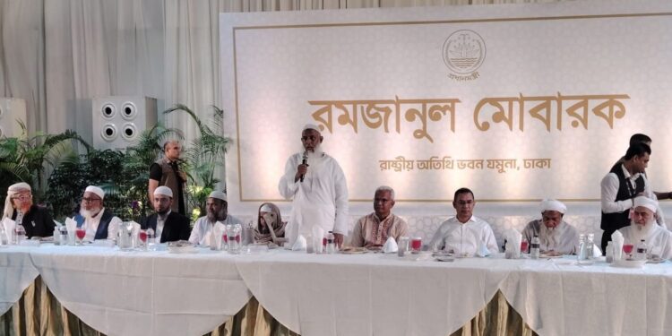 আলেমদের সম্মানে প্রধানমন্ত্রীর ইফতার মাহফিলে মুফতি মনির হোসাইন কাসেমী