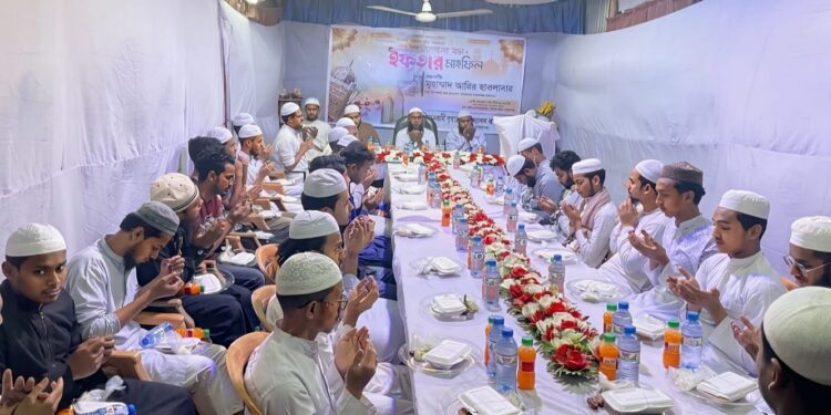 এনায়েতনগরে শিক্ষার্থীদের নিয়ে ইসলামী ছাত্র আন্দোলন বাংলাদেশ-এর ইফতার মাহফিল