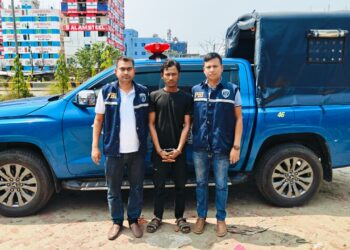 ফতুল্লায় গৃহবধূ হত্যাকাণ্ড: ২৪ ঘণ্টার মধ্যে রহস্য উদঘাটন, স্বামী গ্রেফতার ও স্বীকারোক্তি