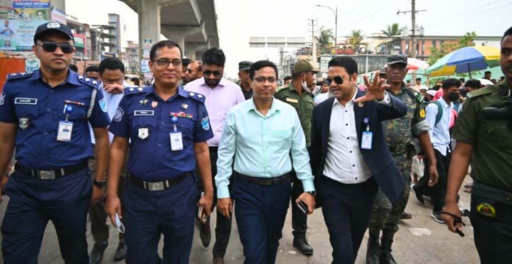 ঈদে ভোগান্তি কমাতে মাঠে ডিসি-এসপি, কড়া নজর অতিরিক্ত ভাড়ায়